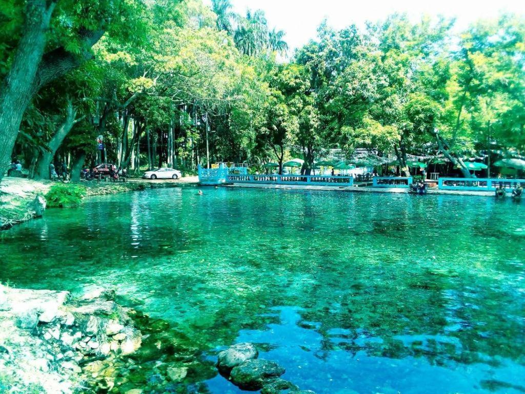 Lago Enriquillo Resort Cerro Al Medio Exterior photo